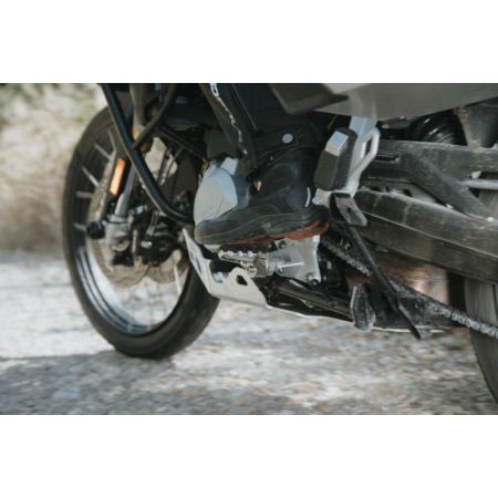 Podnóżki SW MOTECH EVO